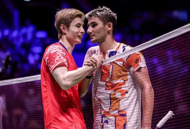 翁泓阳羽毛球比赛首局失利 开局阶段陷入被动局面