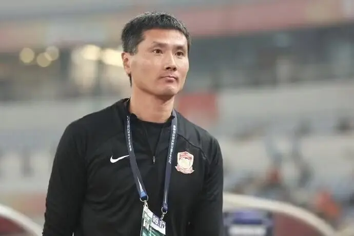 中国足协选帅进程分析：邵佳一候选资格引热议