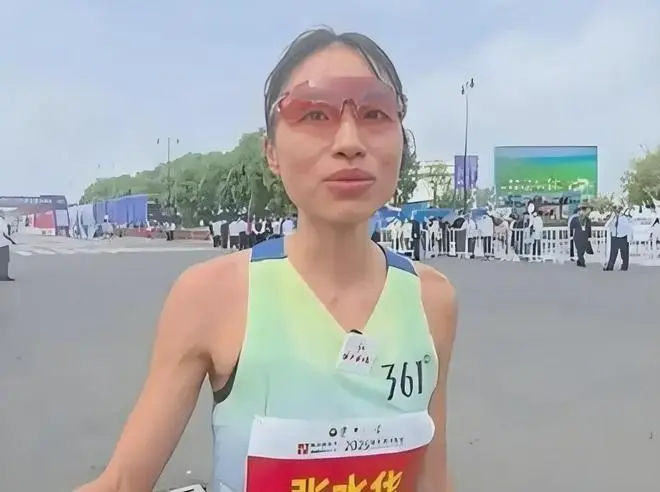 34岁护士以2小时30分完成马拉松赛事引发规则争议