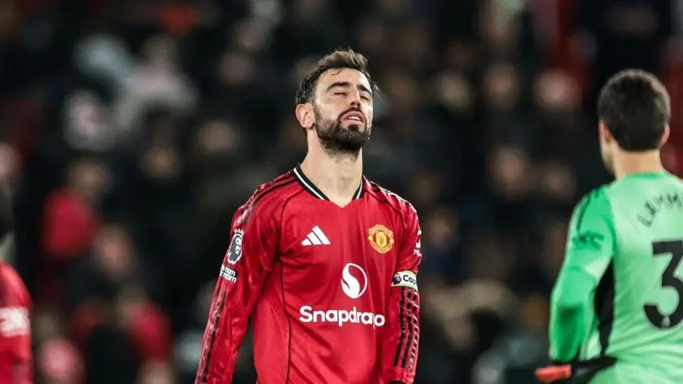 赛事解读：费尔南德斯伤情无碍，曼联主帅表态稳定军心